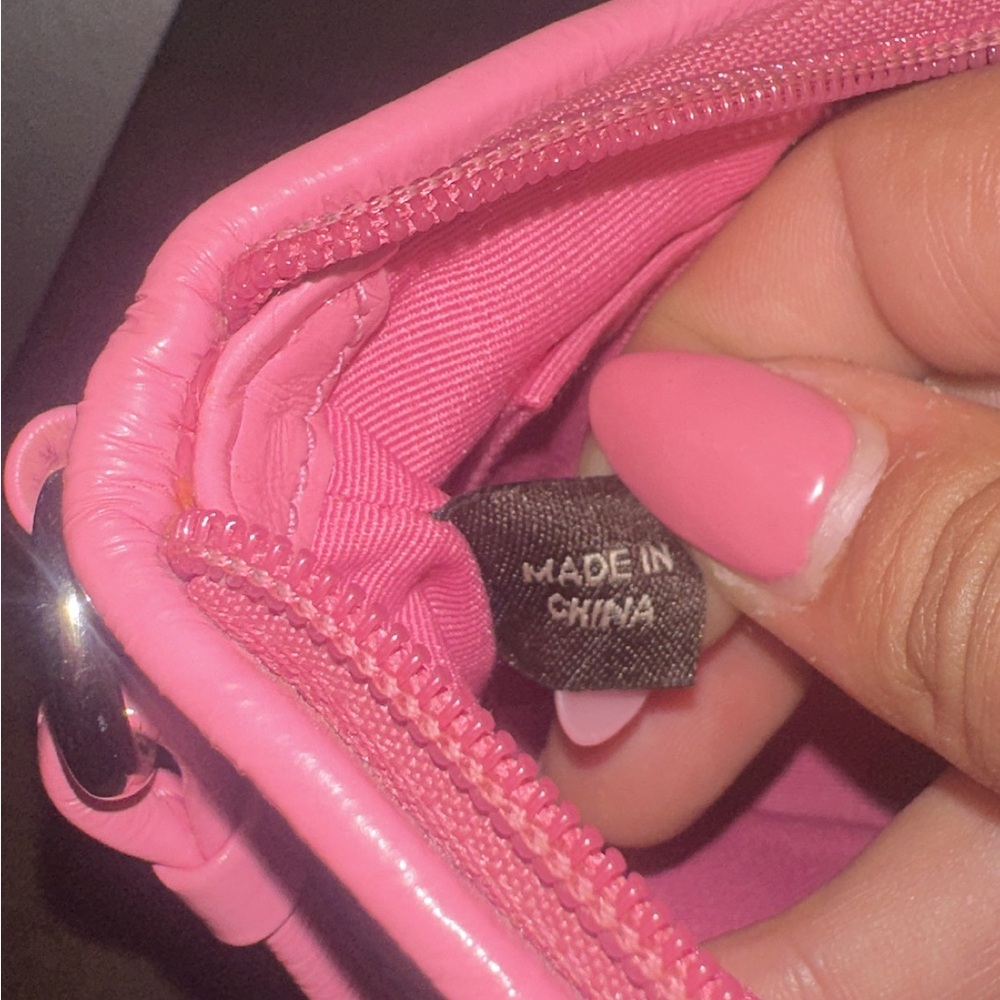 Coach Poppy "Pinky Chan" Limited Edition Wristlet EUC - Picture 6 of 6
